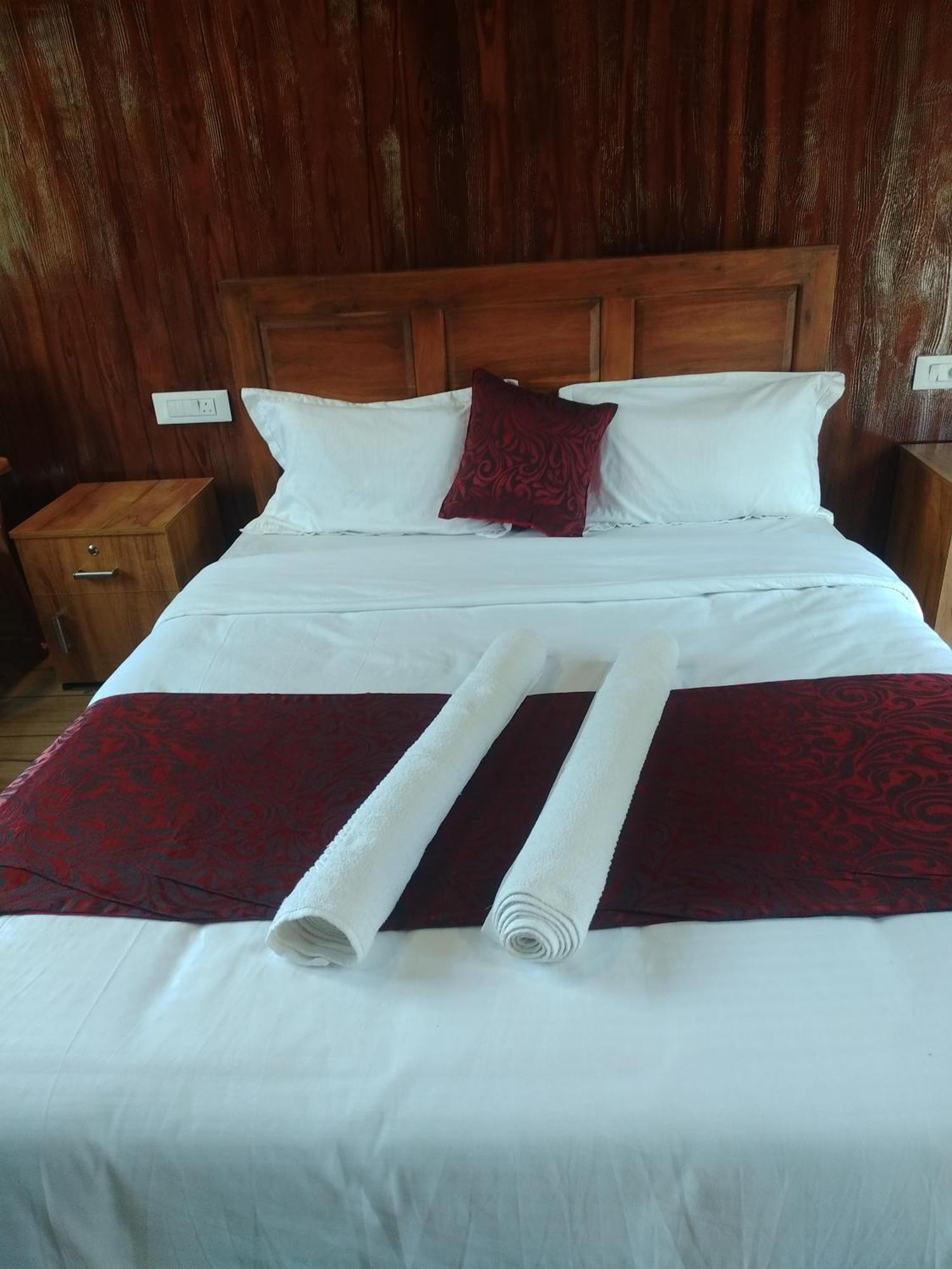 Don'S River Valley Jungle Resort Maraiyur Экстерьер фото